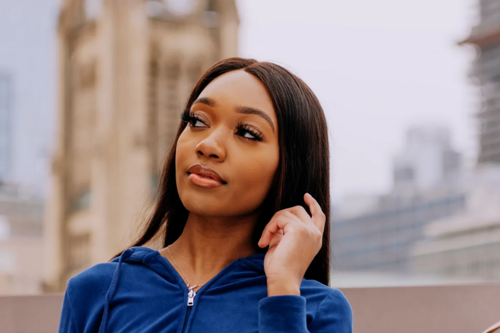 Woman posed in the city